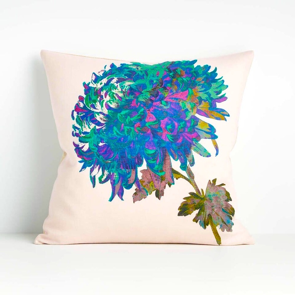 NWT Crate & Barrel 20" Lille Chrysanthemum Hemp Linen Cotton Pillow Cover